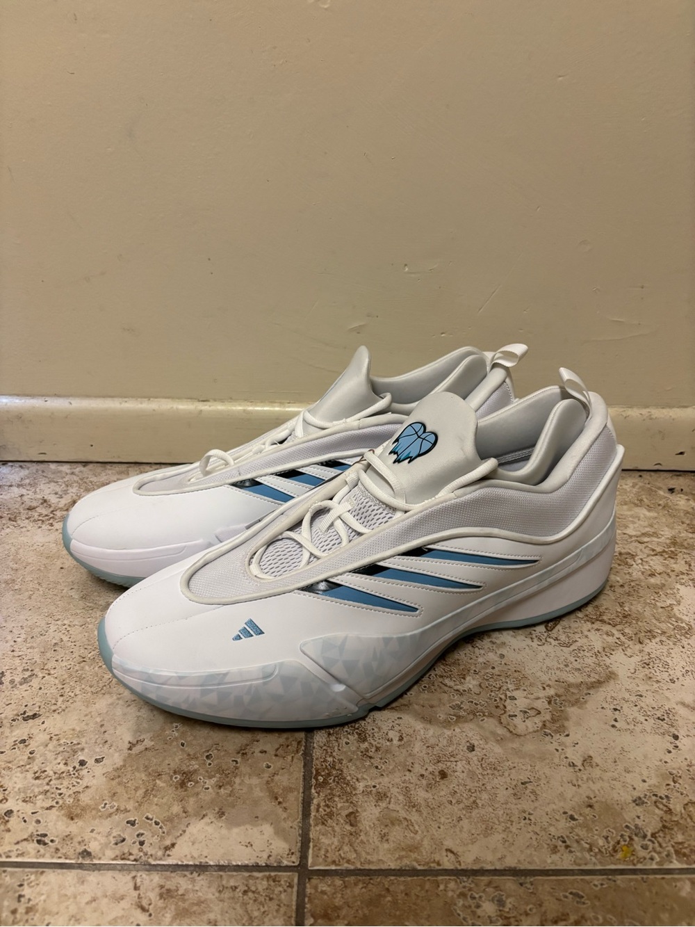 Adidas Dame 9 Cold Hearts SMU OTE Mens Size 18 White Basketball Shoes JR6486